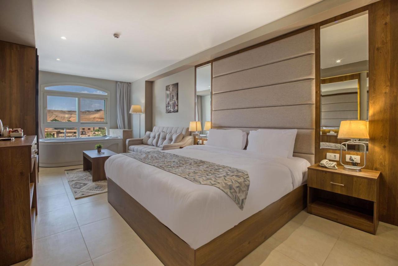 Nozol Pyramids Hotel And Spa Kafrat al Jabal Экстерьер фото